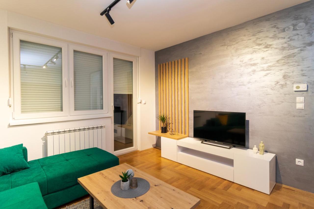 M&A Apartment-Easy Airport Lukavica Exterior photo